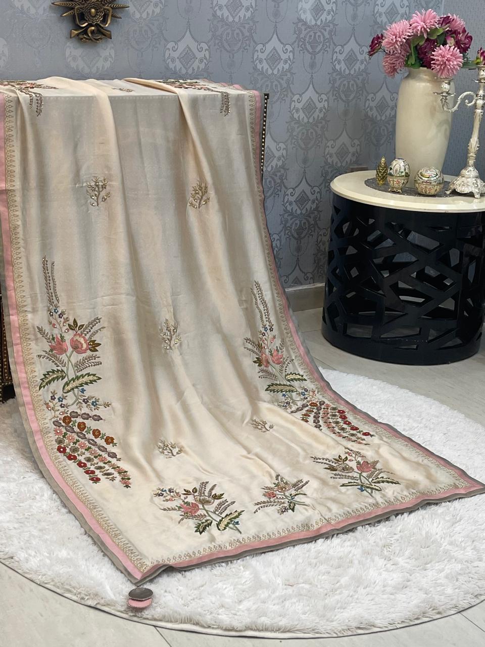 Canvas-e-Resham (Chadar)