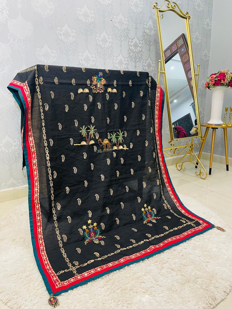 Ada-e-Naqsh (Chadar)