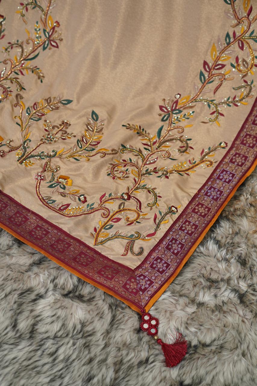 Nafasat-e-Jamawar (Chadar)