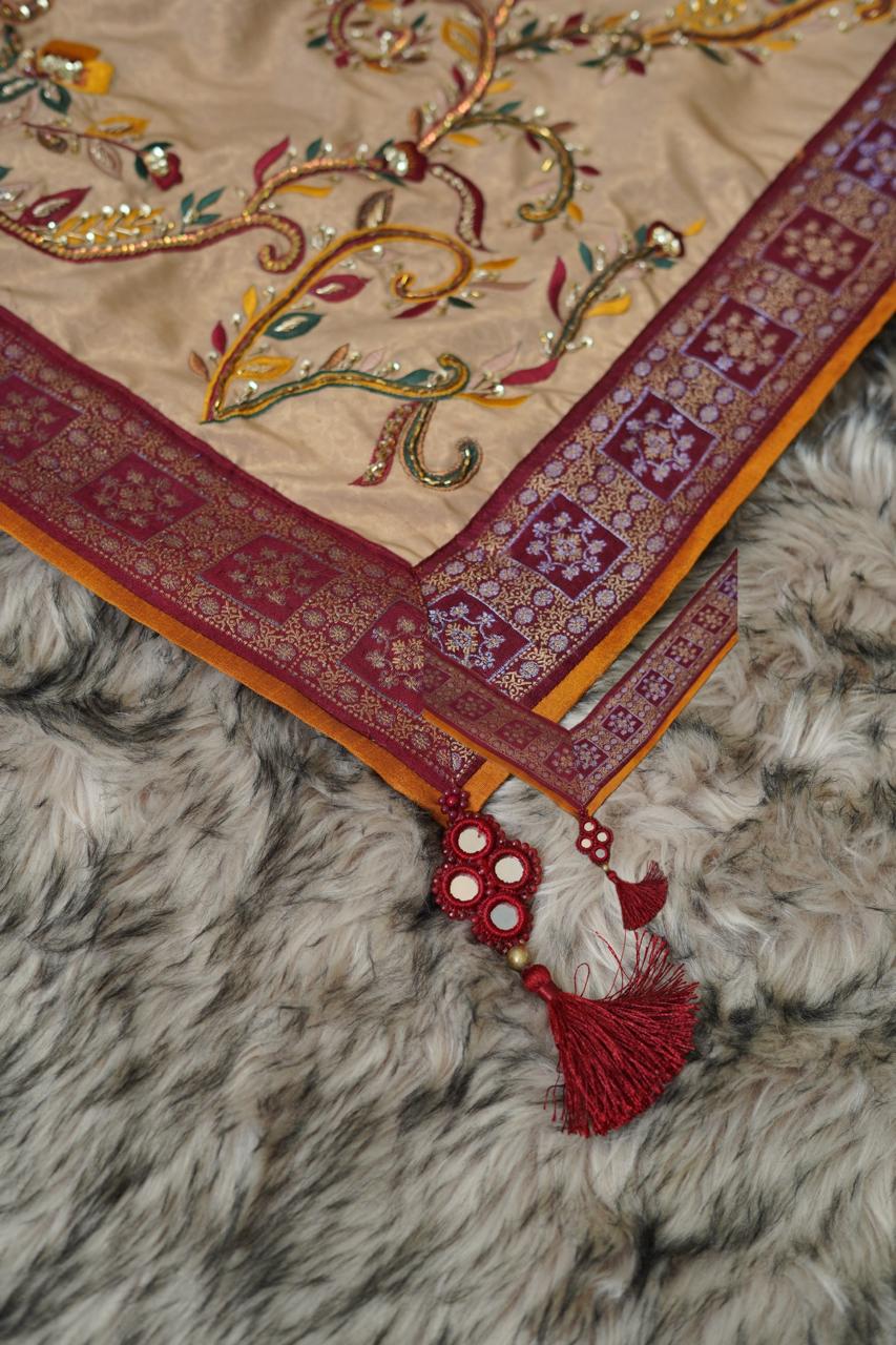 Nafasat-e-Jamawar (Chadar)